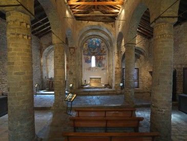 Inrérieur église romane - Thierry M.