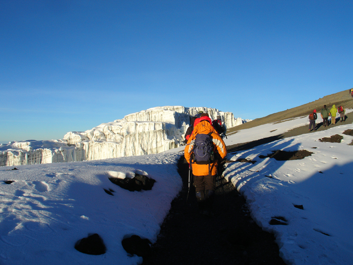 Pente sommitale du Kilimandjaro - Thierry M.