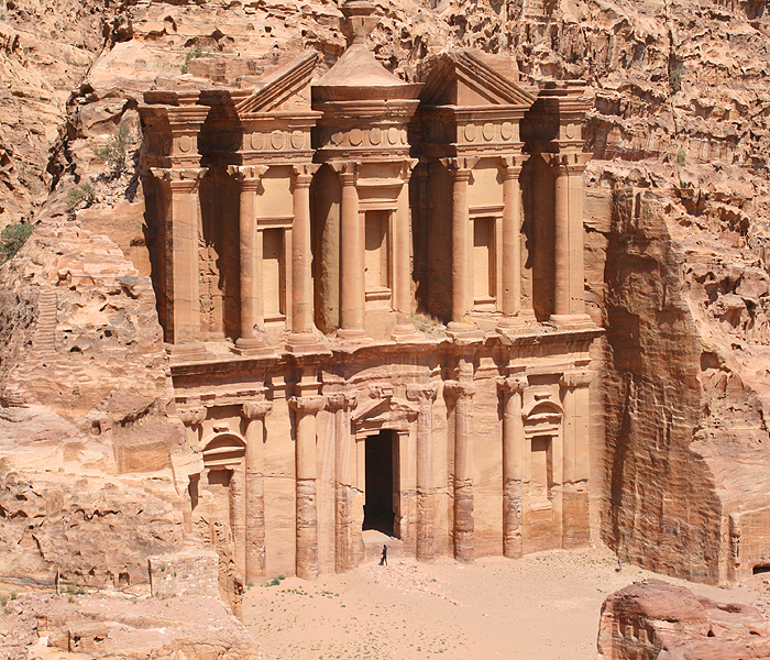Petra, monastère el Deir - Sarah M.
