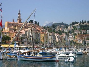Réveillon à Menton, mer et balcons de la Côte d'Azur